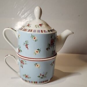 Laura Ashley Bone China Teapot and Cup Set